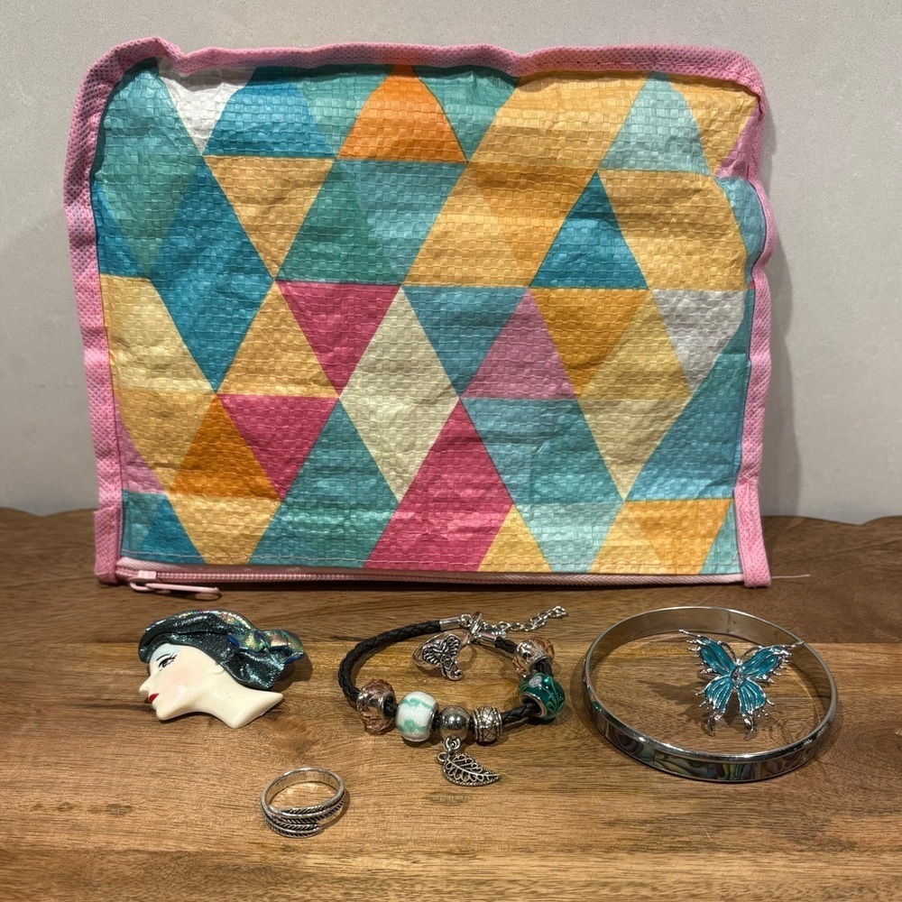 7 pc Eclectic Jewelry Lot & Bag